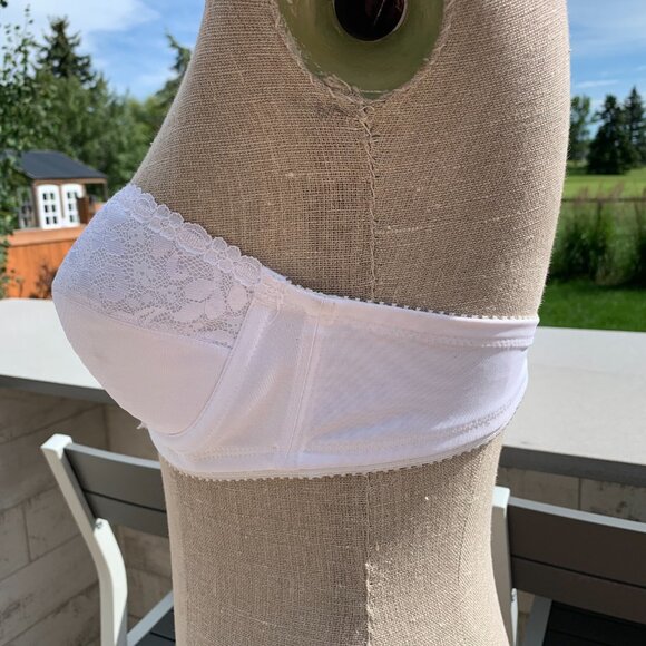 Vintage 90s Carnival Strapless Underwire White Satin Floral Lace Bra - Picture 4 of 11